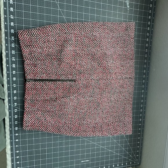 ANN TAYLOR LOFT black Gray Red Wool Blend Herringbone Tweed A-line Mini Skirt 6 - Picture 3 of 5